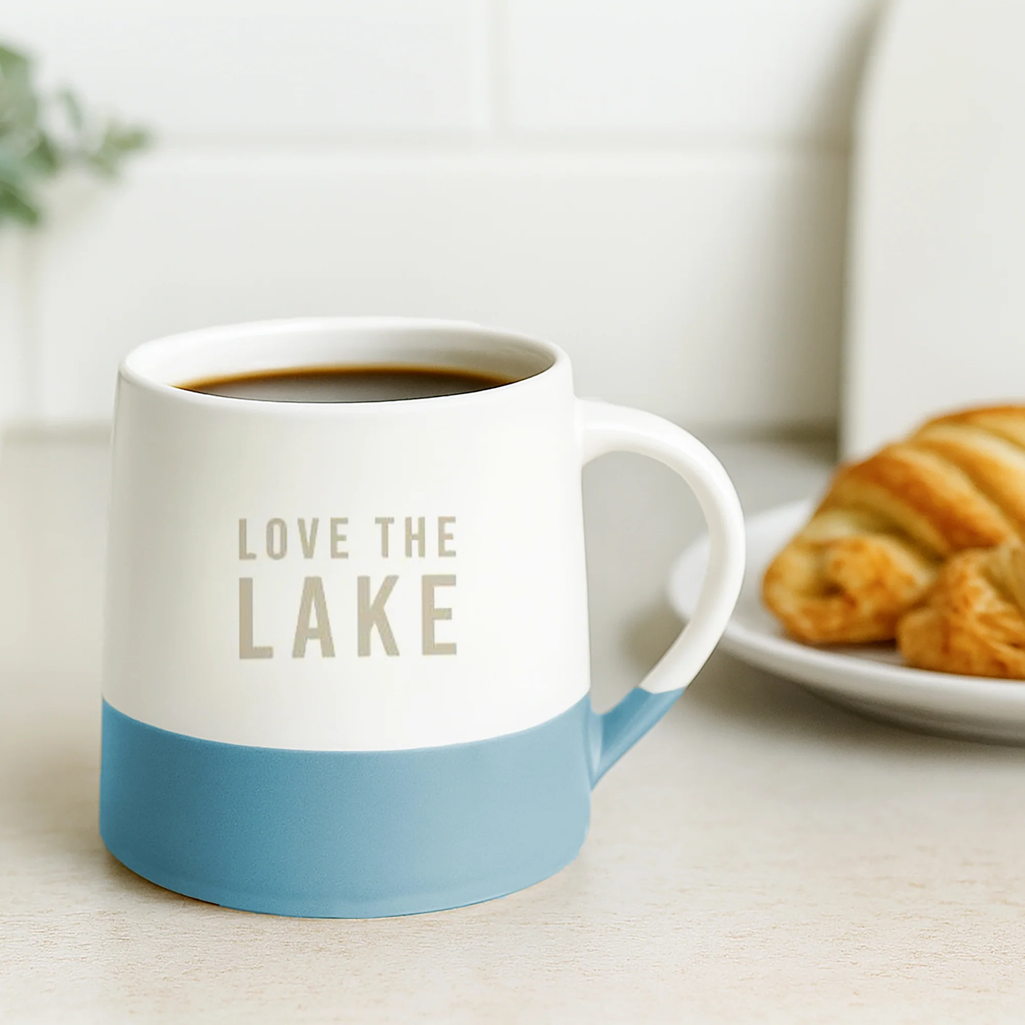 Lake 17oz Mug - Image 2