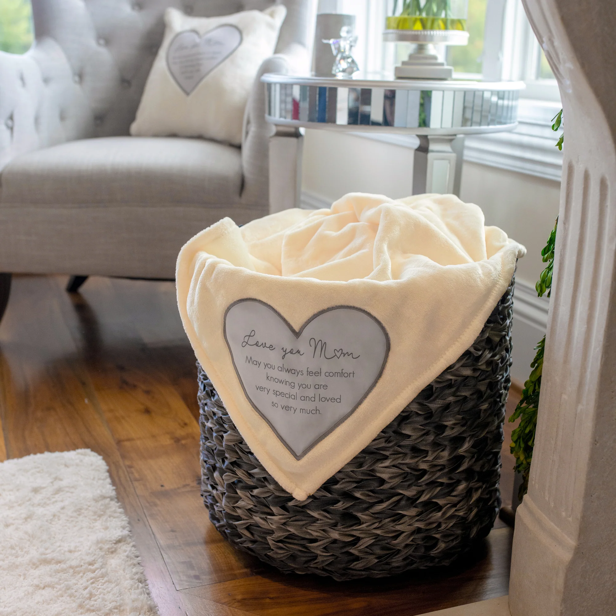 Mom 50" x 60" Royal Plush Blanket - Image 2