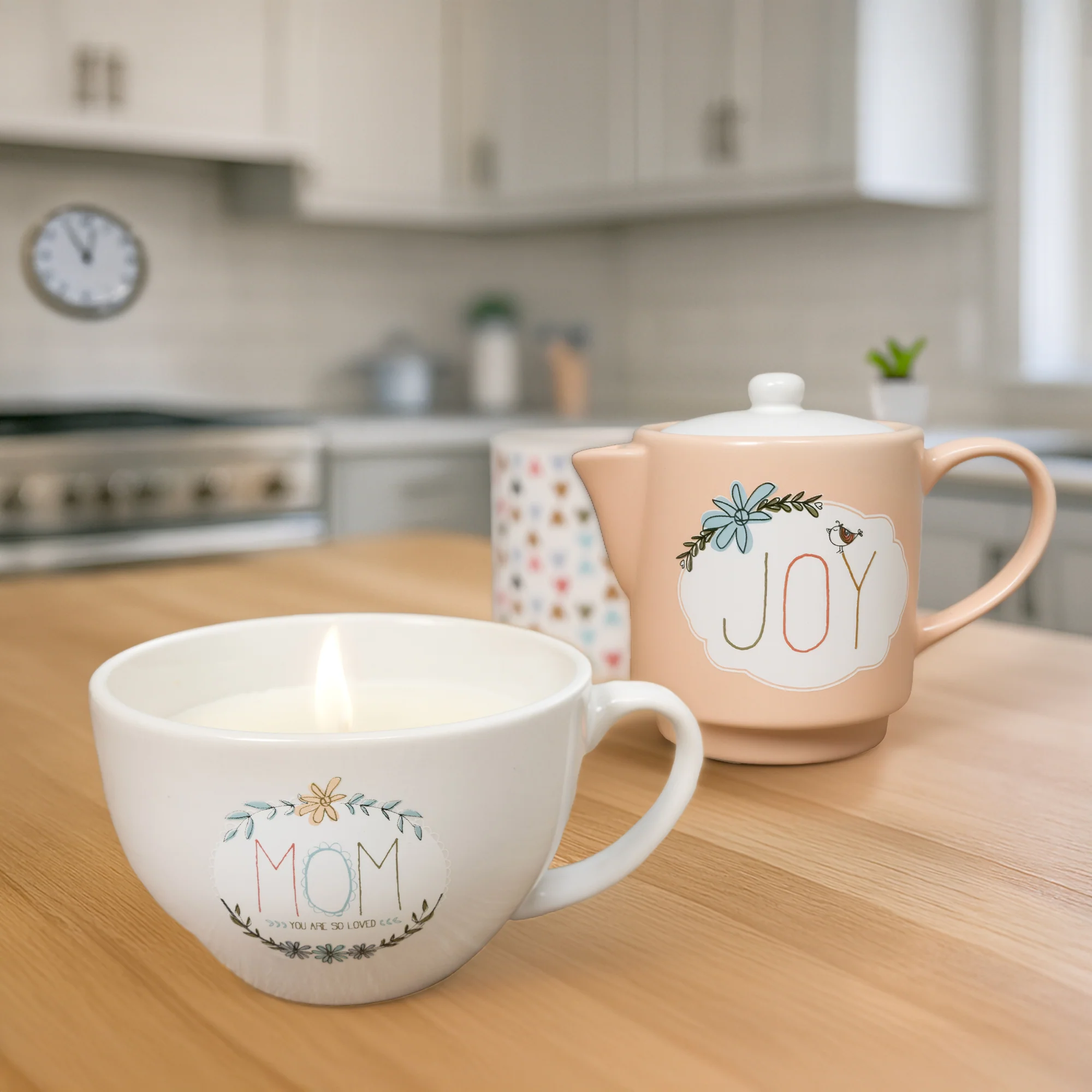 Mom 8 oz - 100% Soy Wax Teacup Candle Scent: Vanilla - Image 3