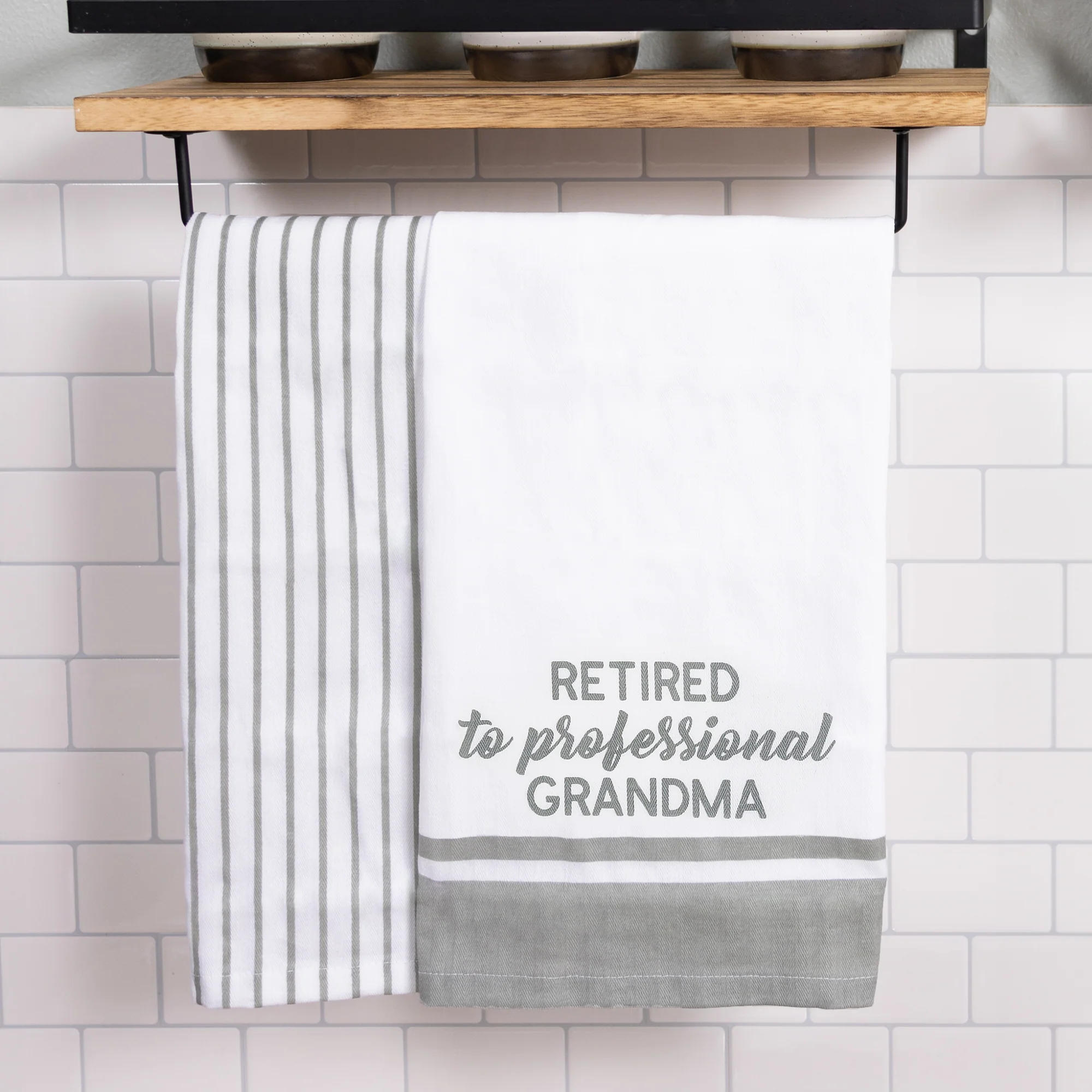 Professional Grandma Tea Towel Gift Set (2 - 20" x 28") - Image 2