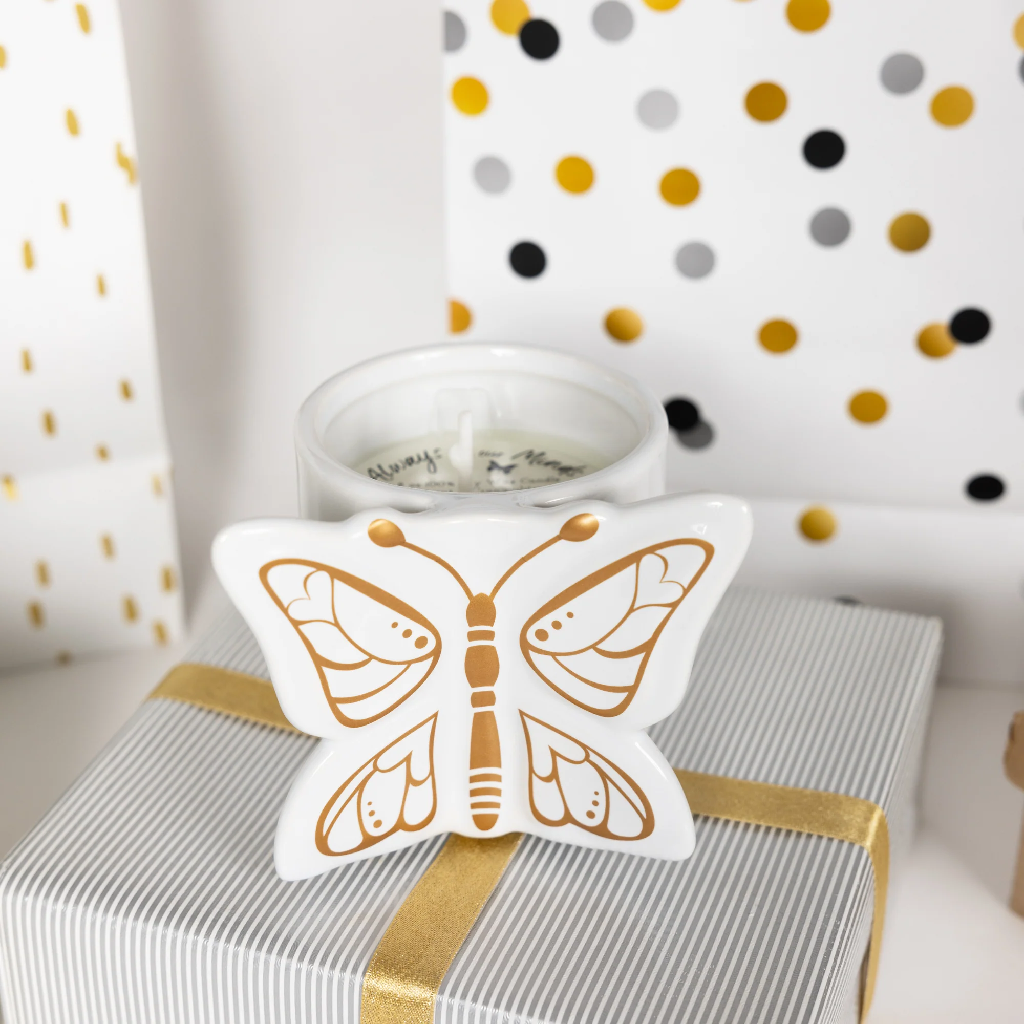 Sign From Heaven 8 oz 100% Soy Wax Reveal Butterfly Candle Scent: Tranquility - Image 4